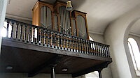 Carmenio Ferrulli spielt auf der Schloßborner Orgel